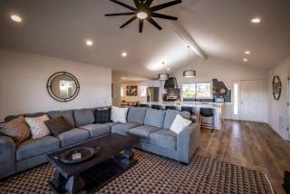 Breathtaking Cottage with Fire Pit and Amazing Views in Mooresville, North Carolina - Mooresville - 2