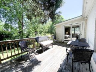 Amazing Cottage with Great Sights in Charlotte, North Carolina - Charlotte - 0