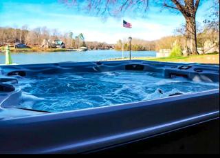 Cozy Cottage with Swimming Pool in Charlotte, North Carolina - Charlotte - 0