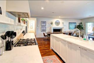 Cozy Cottage with Swimming Pool in Charlotte, North Carolina - Charlotte - 3
