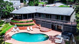 Cozy Cottage with Swimming Pool in Charlotte, North Carolina - Charlotte - 2