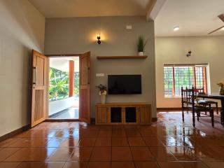 Acrewood Farmhouse - Vāzhākulam - 6