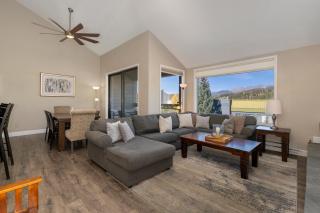 Snowblaze Condos Building C unit 22 - 0