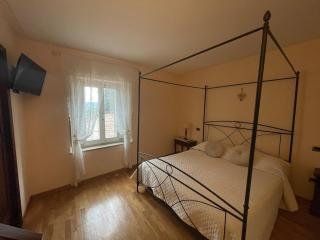 Charming Independent House in Spello CENTER, Free Parking Nearby - Spello - 9