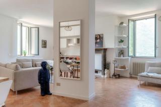 Silken Escape - by MyHomeInComo - Nesso - 1