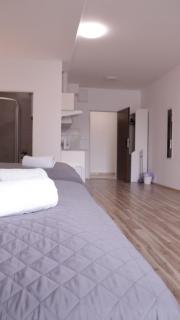 MIRA apartments - Prag - 9