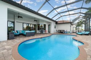 WOW! Waterfront Luxury, Heated Pool, Bikes, Dock w/Tiki - Best Beach Villa - Roelens - Cape Coral - 7