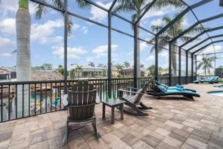 WOW! Waterfront Luxury, Heated Pool, Bikes, Dock w/Tiki - Best Beach Villa - Roelens - Cape Coral - 1