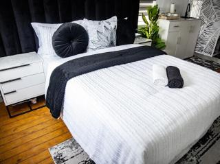 Top-Floor Open En-Suite Studio - Weltevredenpark - 4