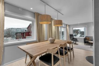 Arctic Pearl - Central House with 4 bedrooms and 2 bathrooms - Tromsø - 9