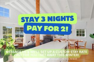 White Shell Cottage - Woodfire & Beachfront - Falmouth - 0