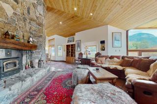 4 BR Home with Pool, Hot Tub, Fireplaces, Grills - 6