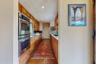 4 BR Home with Pool, Hot Tub, Fireplaces, Grills - 2