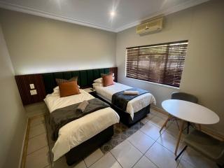 Modern Goldfields Apartments - Virginia - 9
