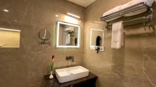 Town Square Suites - Hyderabad - 7