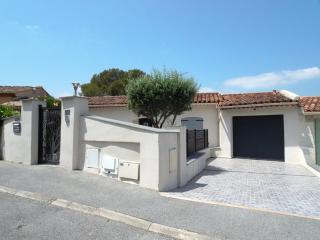 Belle maison avec piscine dans les hauteurs à Saint Raphael - Saint-Raphaël - 6