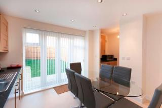 DBS Serviced Apartments - The Terrace - Castle Donington - 1