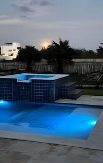Chalé em Condomínio - Vista Mar - Hidro e Piscina - Luis Correia - 0