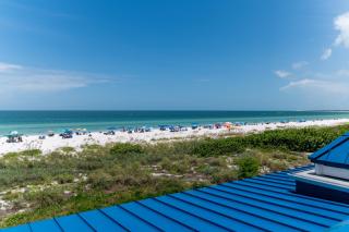 Relaxing Beachfront Stay at The Apollo - Marco Island - 5