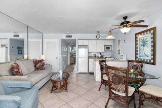 Relaxing Beachfront Stay at The Apollo - Marco Island - 3