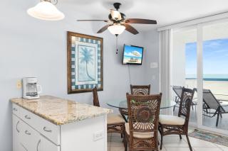 Relaxing Beachfront Stay at The Apollo - Marco Island - 1