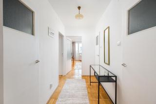 8th Floor City View Apartment by BookingHost - Warsaw - 6