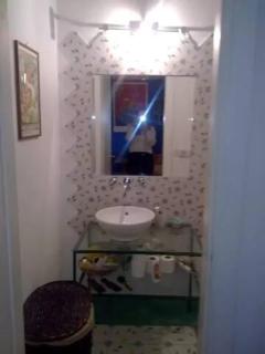 Torretta 16 red room - 2