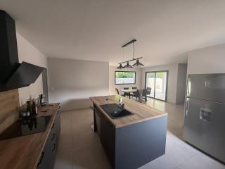 Maison avec piscine, jardin et terrasse - Blauzac - Blauzac - 9