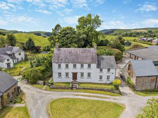 9 Bed in Hay-on-Wye 73069 - Painscastle - 0