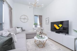 Vogue Vacation Homes, Downtown Bellevue Towers near Burj Khalifa and Dubai Mall, One Bedroom Apartment with City View, Full Access to all Amenities - 9