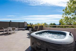 Appartamento - Jacuzzi e Vistalago - 0