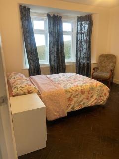 4 Bedroom house Heathrow - Harmondsworth - 7