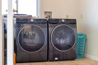 Pocono Home Hot tub Camelback Lake Pool - 6