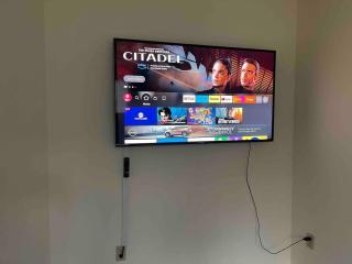 Pocono Home Hot tub Camelback Lake Pool - 1