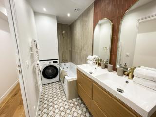 Charming New Apt with AC - Historical Center - 1