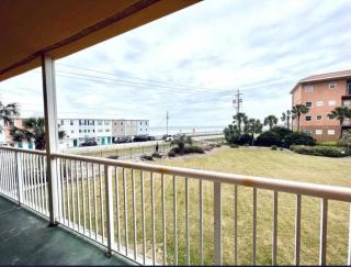 Ciboney 2002 Gulf views across from beach access - 7
