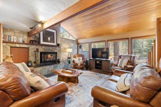 3 Br Sleeps 7 Hot Tub Foosball Wood Stove Bikes - Sunriver - 6