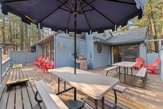 3 Br Sleeps 7 Hot Tub Foosball Wood Stove Bikes - Sunriver - 0