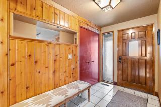 3 Br Sleeps 7 Hot Tub Foosball Wood Stove Bikes - Sunriver - 1