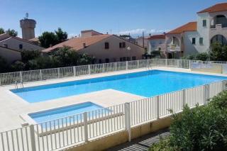 Beautiful house for 5 with swimming pool - 0