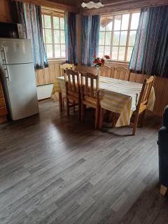 Stavn gård og hytter- 8 minutter til Bjørneparken - 4