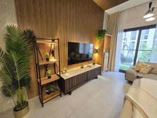 Apartment With Balcony in Al Mamsha Sleeps 3 by BlueCloud holidays - Sharjah - 9