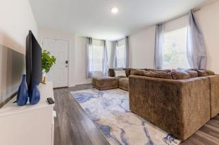 Sun & Serenity St Aug Charm Awaits - 2