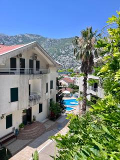Roman Gardens Studio Apartment - Risan - 7