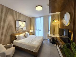 Luxury Apartment in Al Jada Wooden Theme by BlueCloud holidays - Sharjah - 9