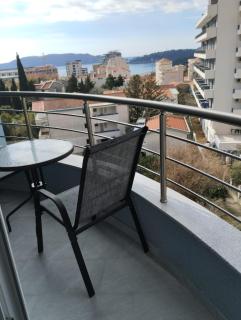 Seaside 2-Bedroom Blue Lagoon Apartment with FREE garage - 4