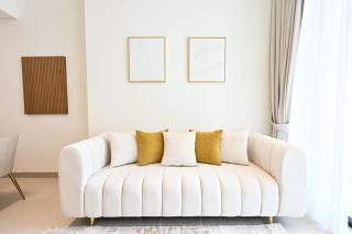 Fully Furnished Luxury 1BR with Pool and Gym - 3