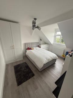 Stylish 5BR House 3BATH Sleeps 9 - Leicester - 7