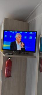 Mobil-Home à Camiers dans un camping 3 étoiles - 9