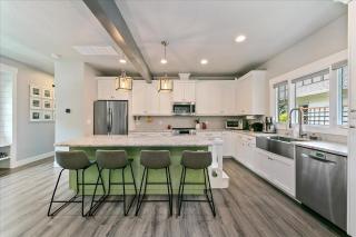 The Silver Maple - Boise - 7